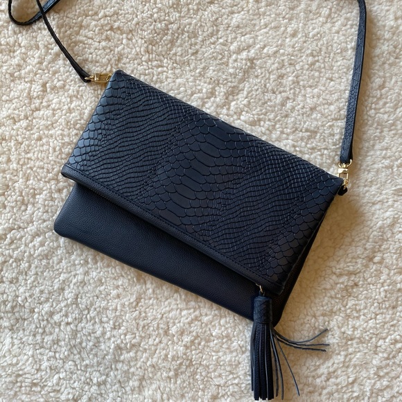 Gigi New York Foldover convertible navy purse - Picture 4 of 11